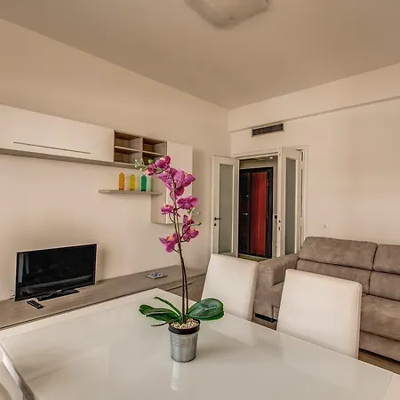 Retro'House Roma 2 Apartment