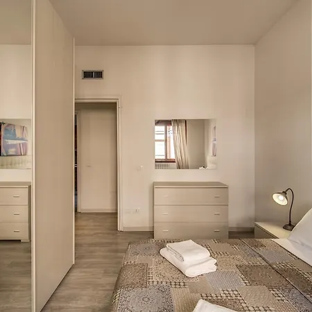 Apartment Retro'House Roma 2 *