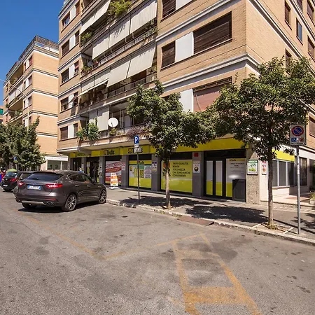 Apartment Retro'House Roma 2 *